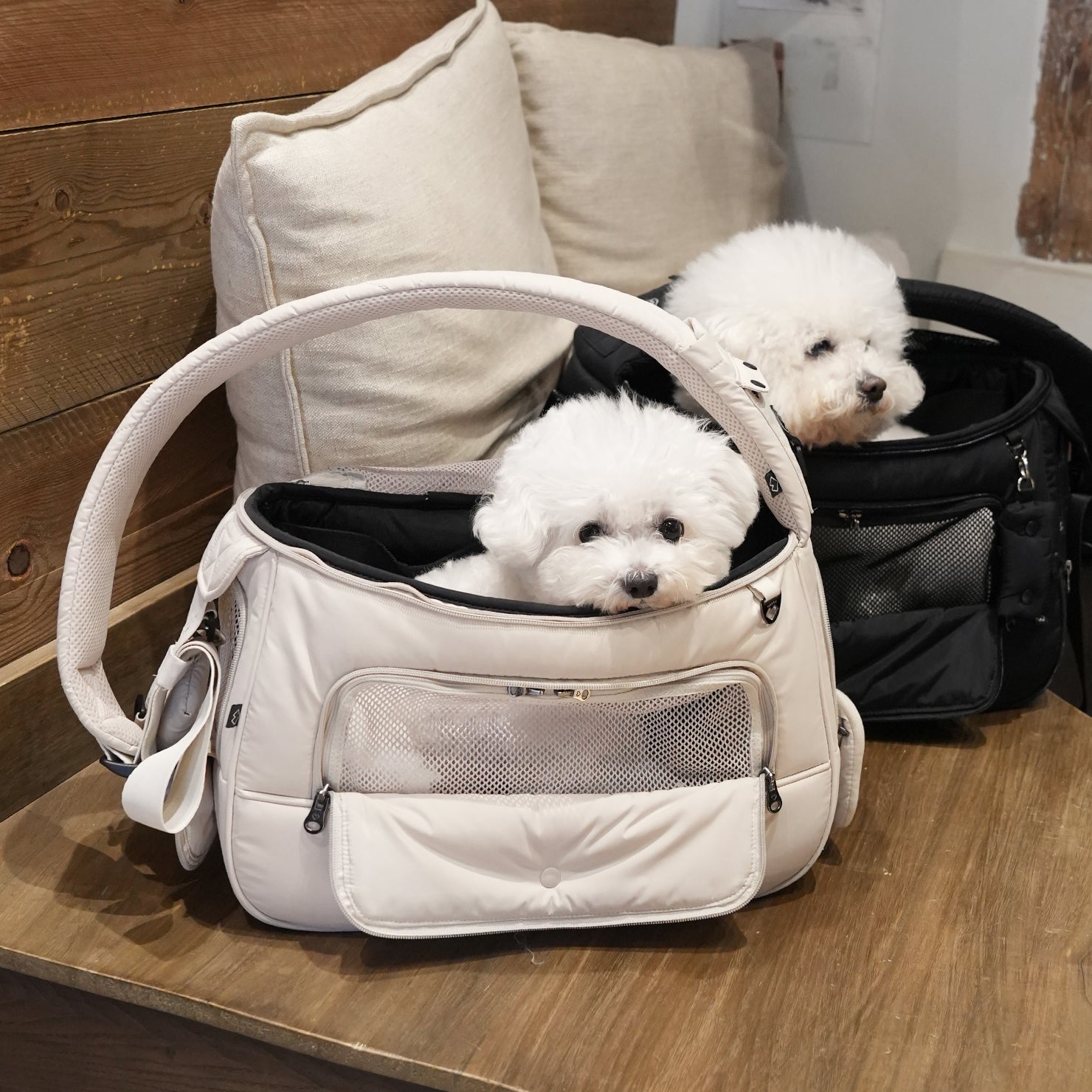 SSOOOK VIEW SLING BAG Lサイズ　SO-CA101 スリング SO-CA101] SSOOOK View Sling Bag (Ver. Right)